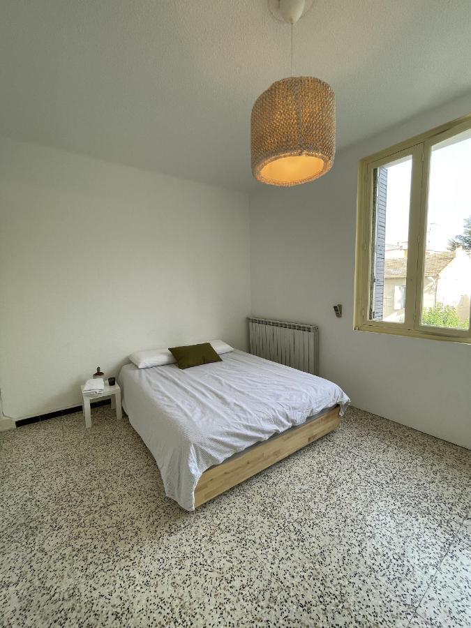 Chambre Au Calme En Coeur De Ville カヴァイヨン エクステリア 写真